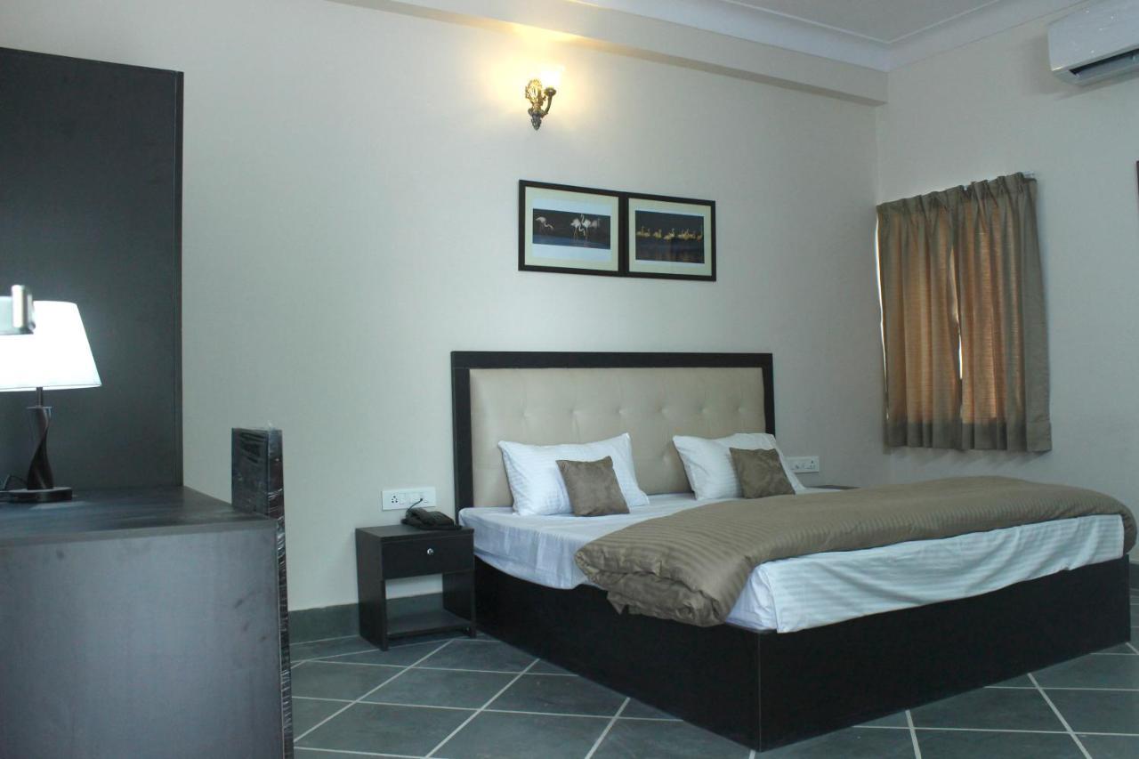 Bed and Breakfast Mimosa Udajpur Zewnętrze zdjęcie